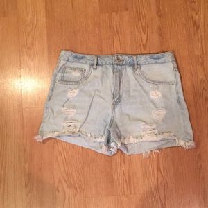 Light wash denim mid waist shorts